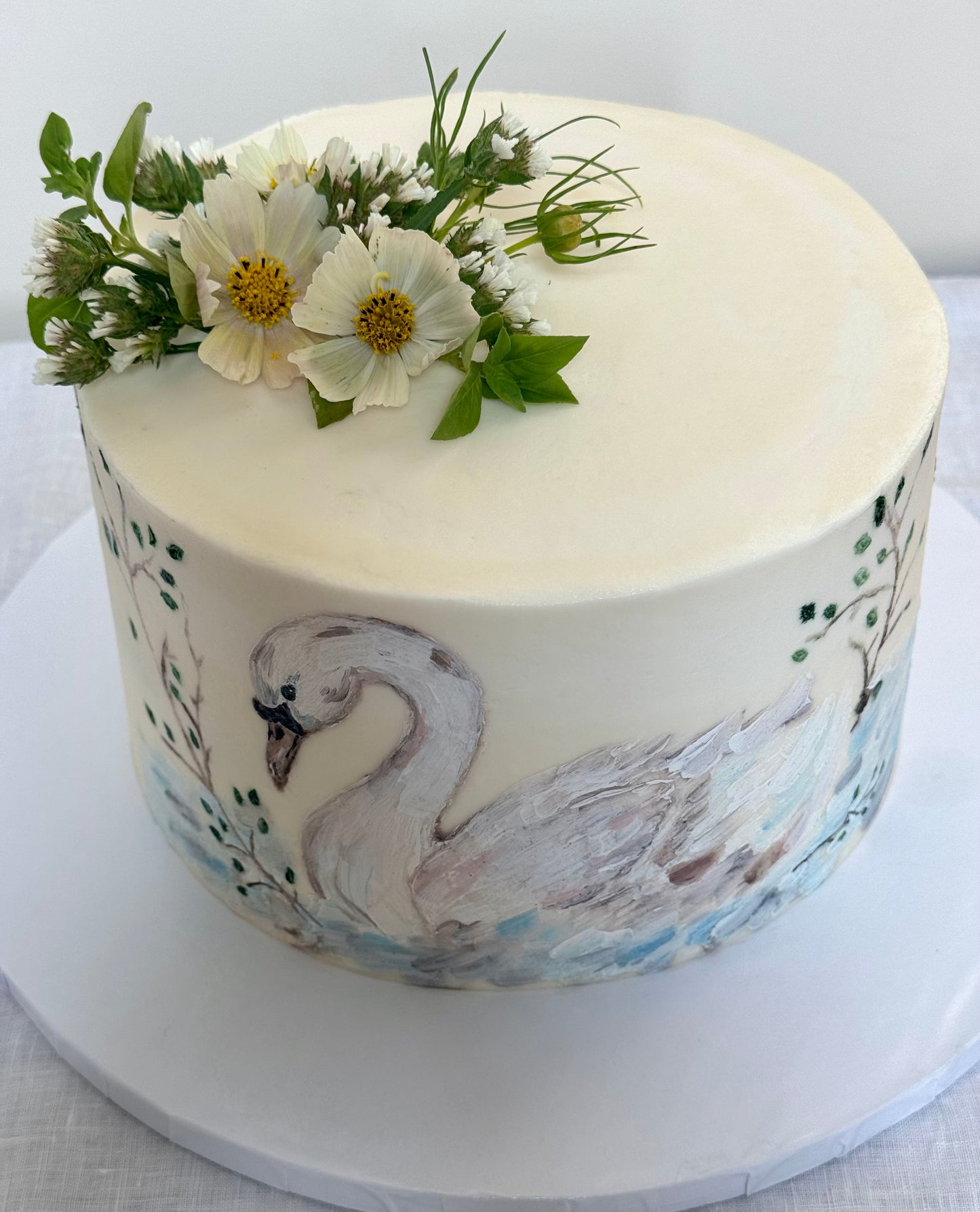 The Heirloom Swan Cake