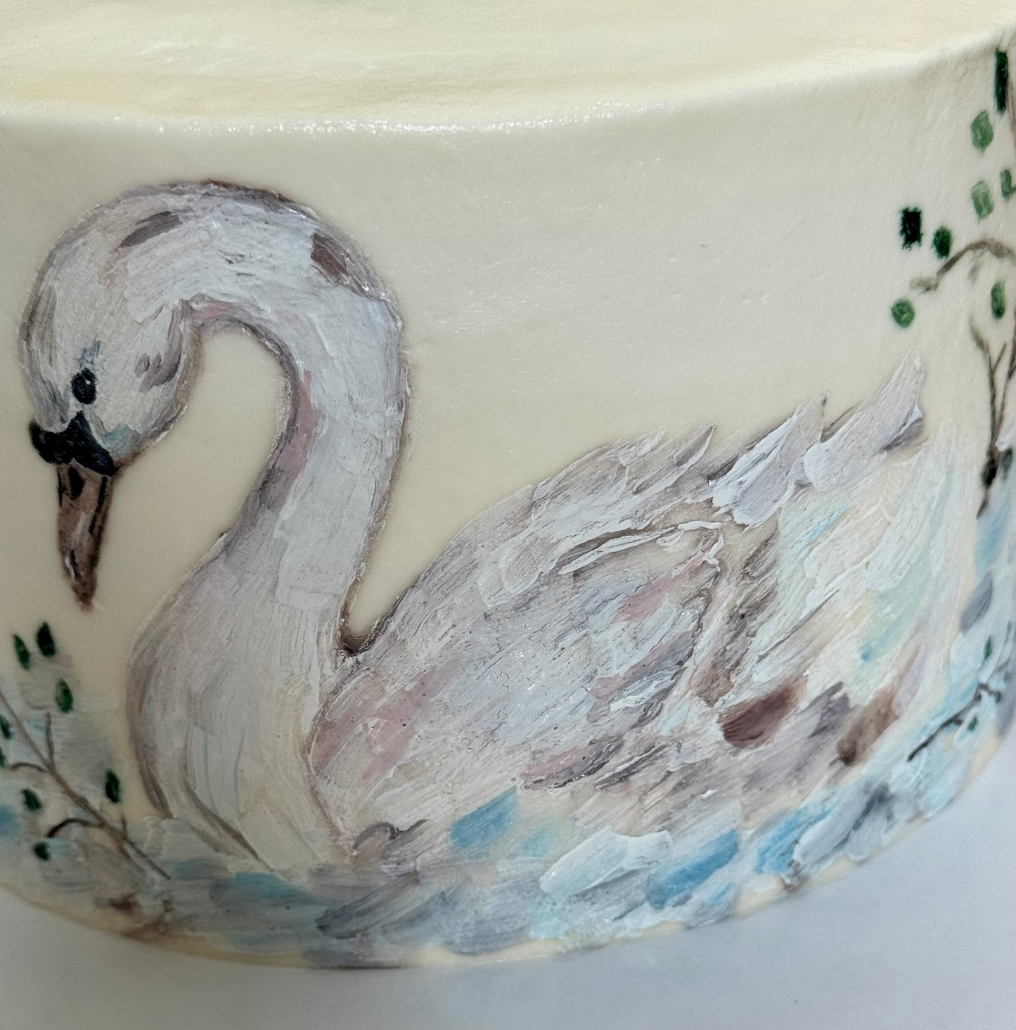 The Heirloom Swan Cake