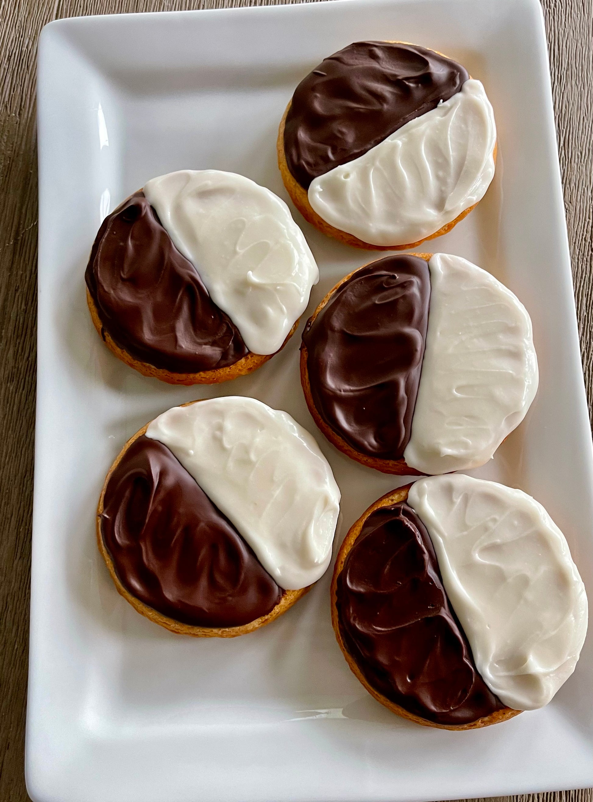 Black & White Cookies image 0